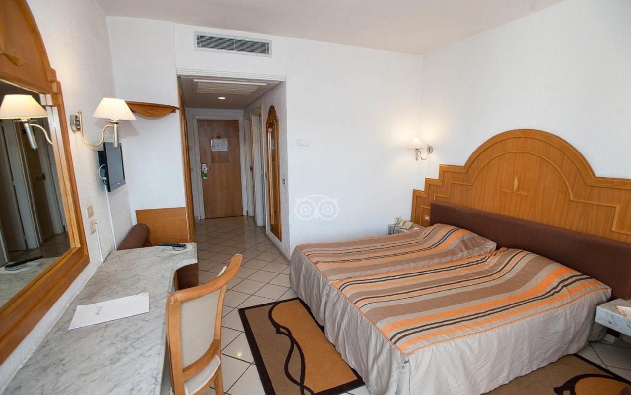 Riviera Hotel - Family Only Порт-Эль-Кантауи Экстерьер фото